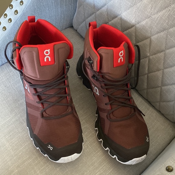 ON Mens Sz 10 sneaker boots maroon NEW - Picture 2 of 13